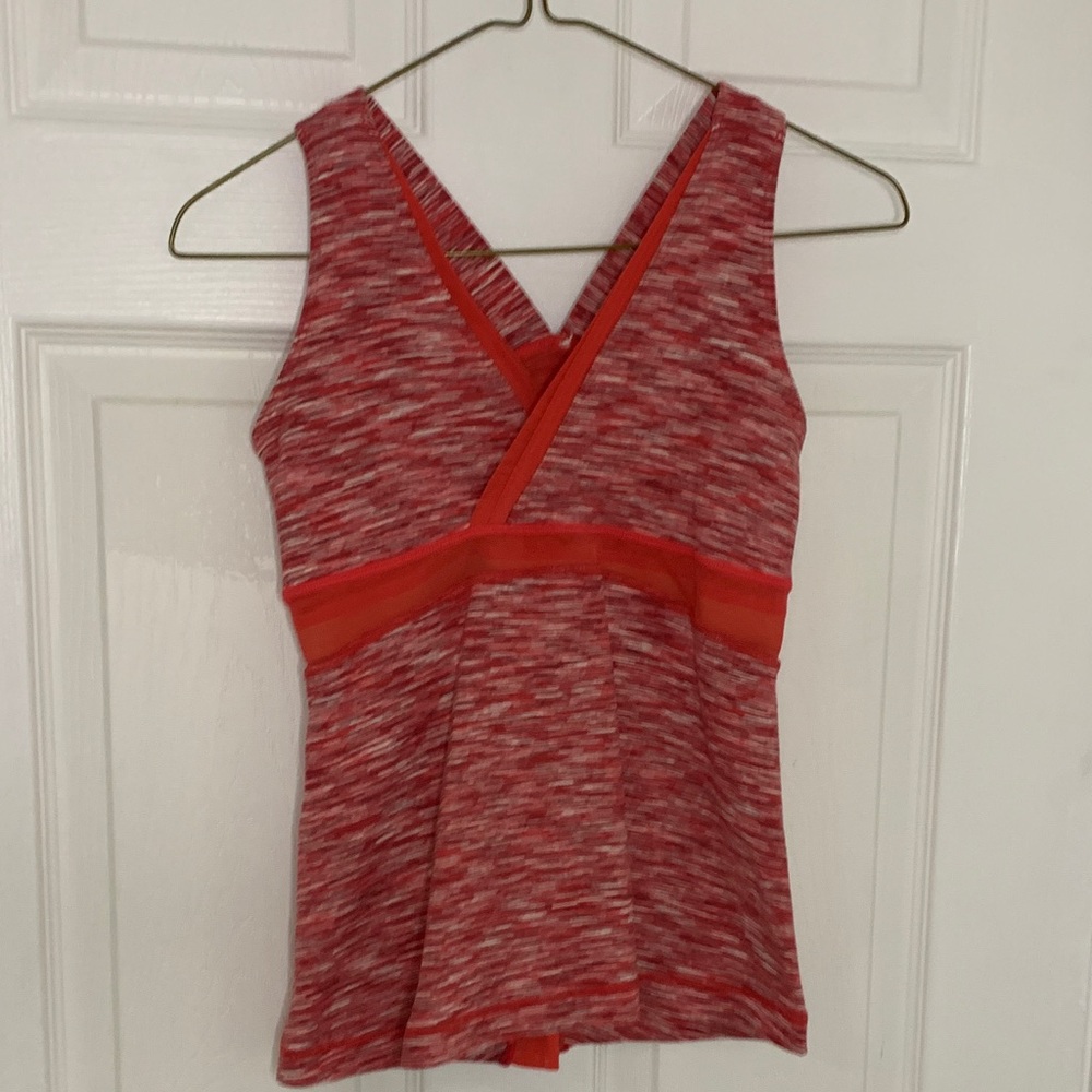 LULULEMON tank 6